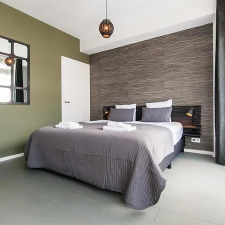 Leidse Square Marnix Apartment *